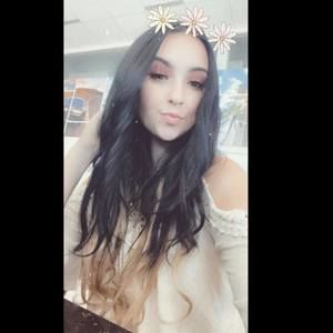 Meet your Posher, Alyssa